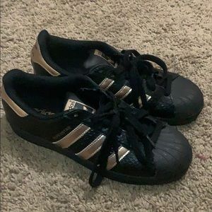 Black and Rose gold superstar shell toe Adidas